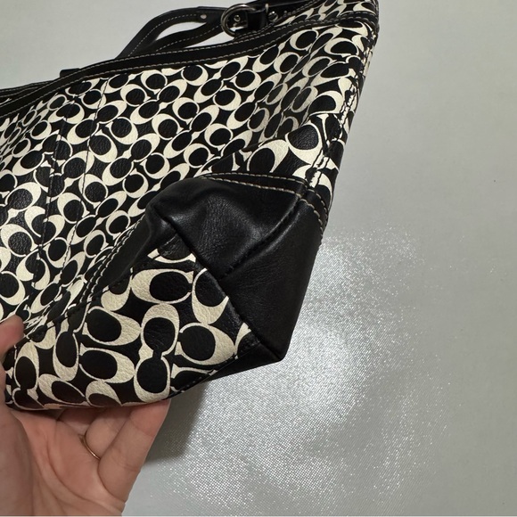 Coach Heritage Chelsea Black White Signature Print Shoulder Bag Purse Tote - Picture 3 of 11